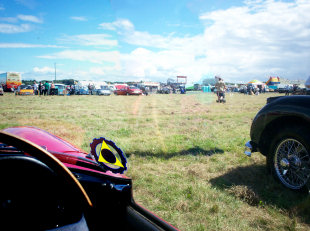 Composite photo illustrating how an E-type's A-pillar does not obstruct vision