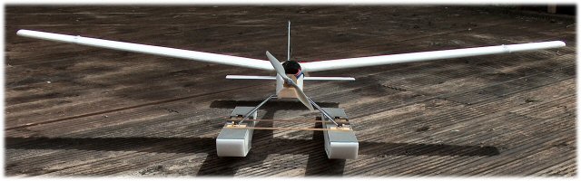 Float-plane version of Nonamé Float-plane version of Nonamé