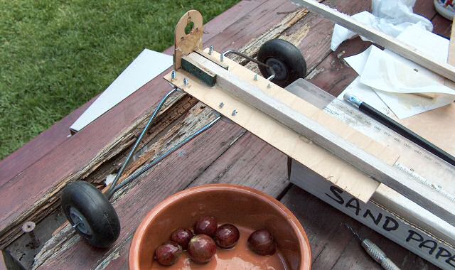 Nonamé Bitsa fuselage assembly Nonamé Bitsa fuselage assembly